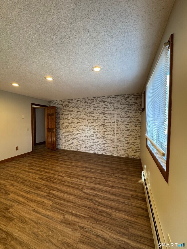 Building Photo - 444 Prospect St