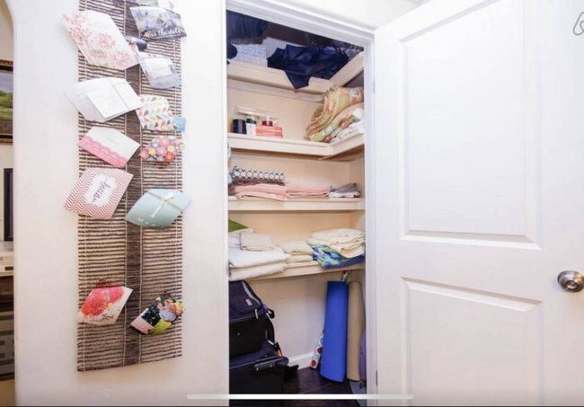 Building Photo - 3 bedroom in Santa Barbara CA 93110