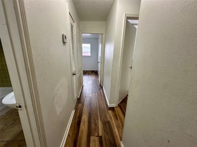 Building Photo - 13517 Castilian Dr