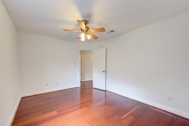 Building Photo - 6015 Nash Creek Ct