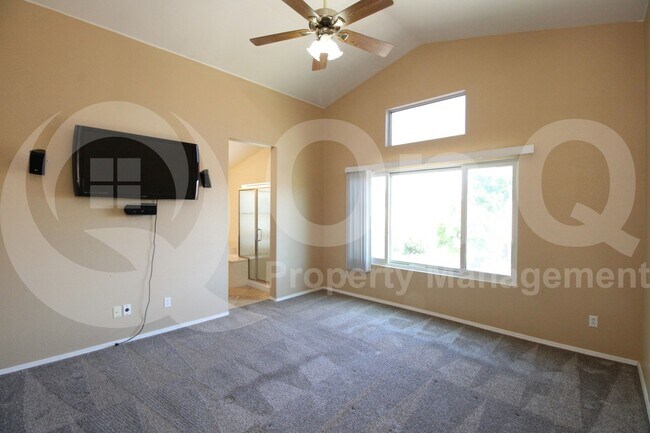 Building Photo - 3845 W Charlotte Dr