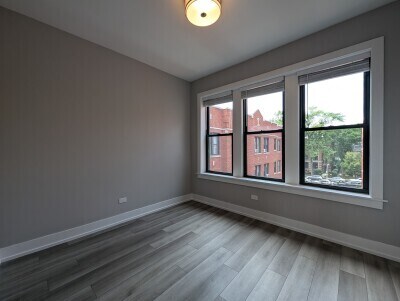 Building Photo - 3939 N Janssen Ave