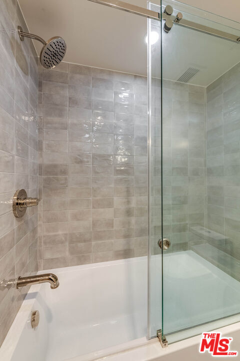 Building Photo - 2222 Ave of the Stars