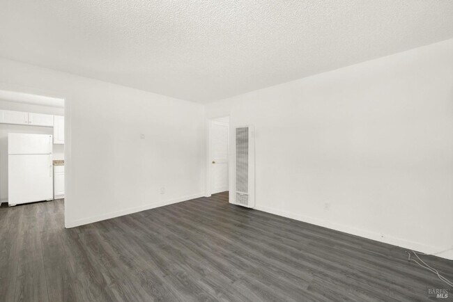 Building Photo - Salling - 1421 Clay Street