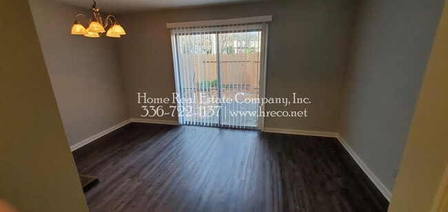 Building Photo - 1441 Brookwood Dr