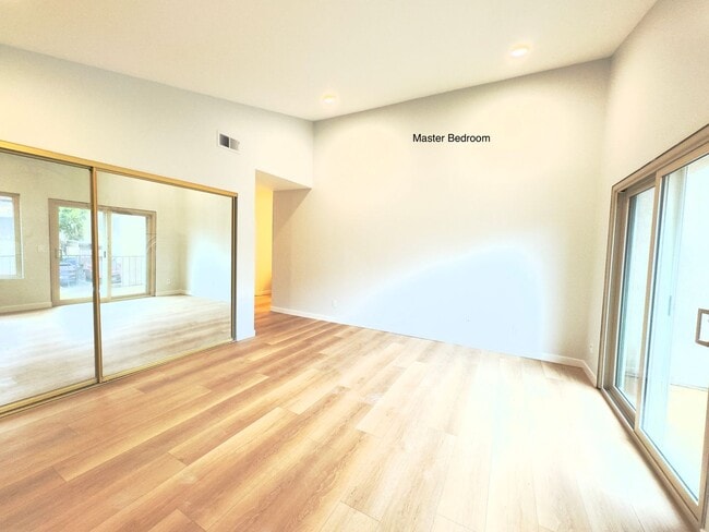 Building Photo - FULLY REMODELED: Spacious 3 bedroom condo in San Marcos With AC