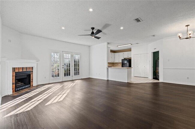 Building Photo - 1263 Smithfield Rd E