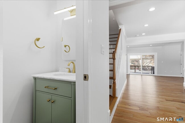 Building Photo - 193 Cypress Rd