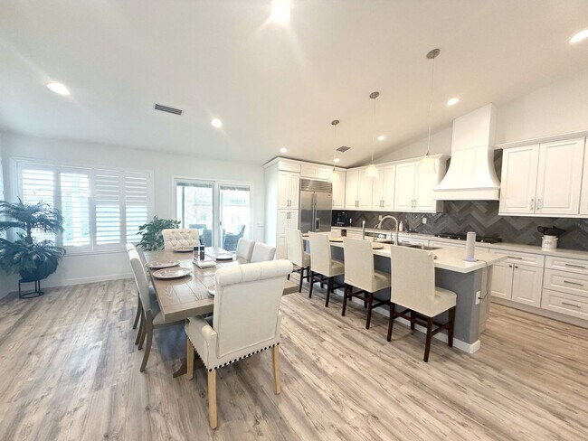 Building Photo - COMING SOON!! GORGEOUS 4 Bedroom 2 Bathroom Home in La Quinta.