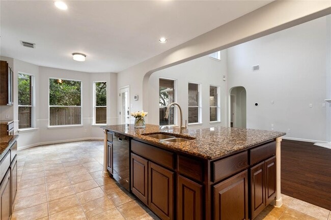 Building Photo - 7508 Jaborandi Dr
