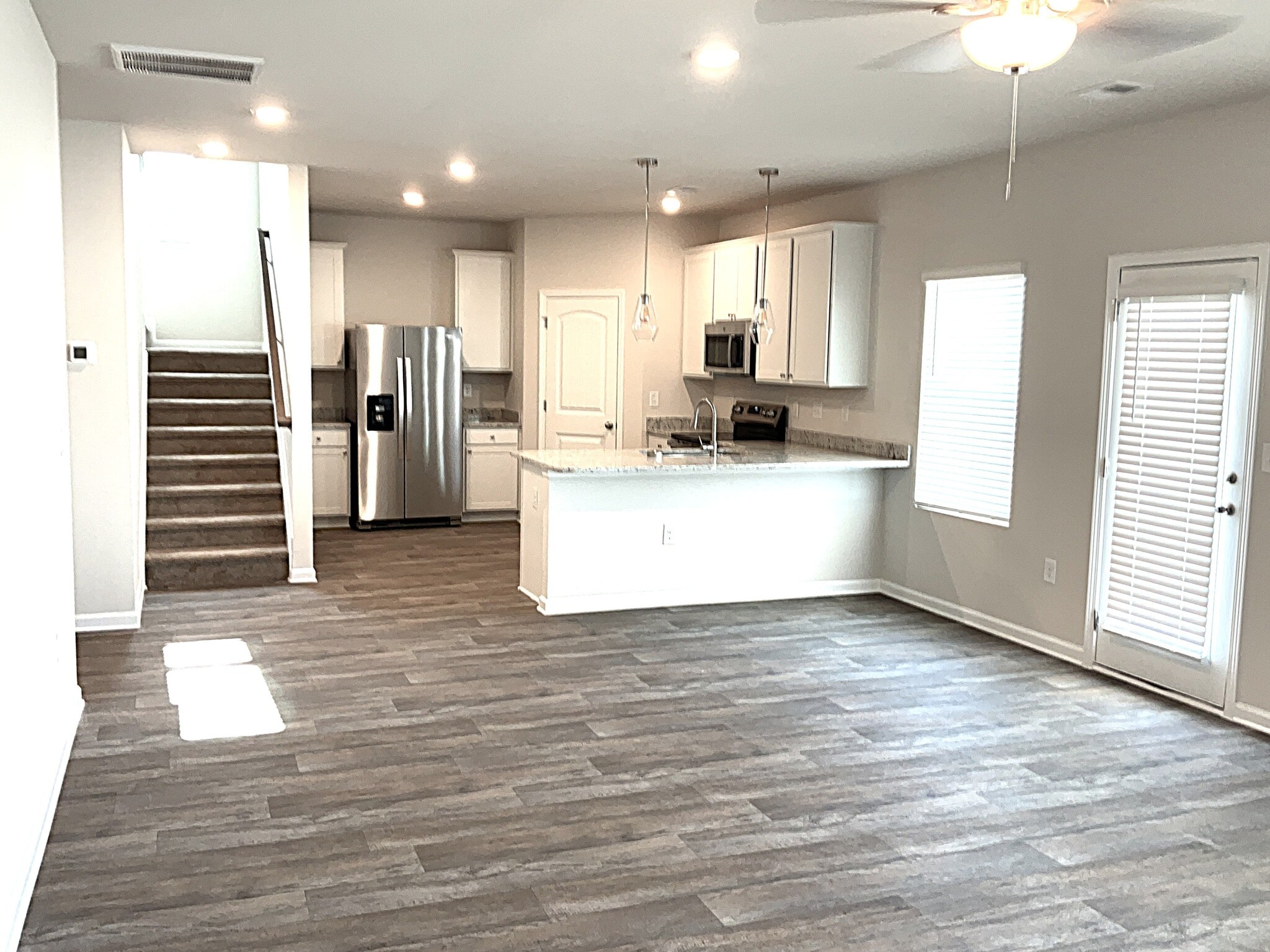 Building Photo - 3232 Emberly Dr