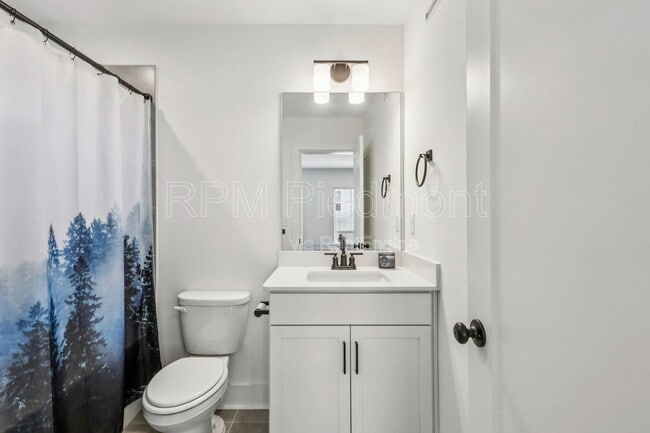 Building Photo - 3371 Macaiva Aly