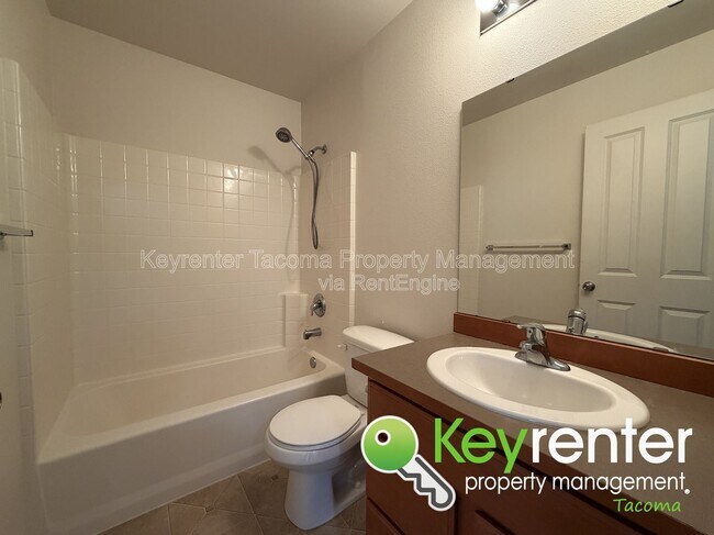 Building Photo - 1093 Ebbets Dr