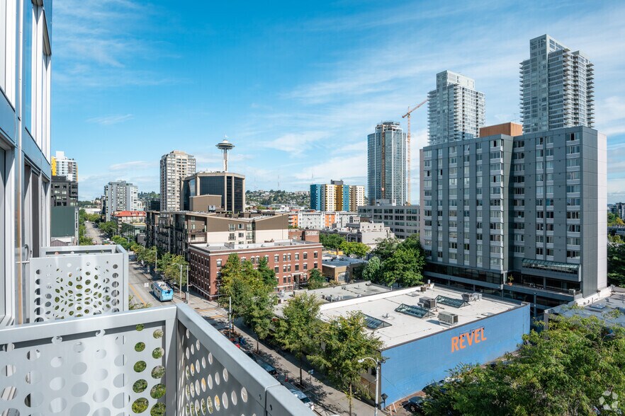 Primary Photo - Welcome to Emmons on 3rd: Your Urban Sanct...