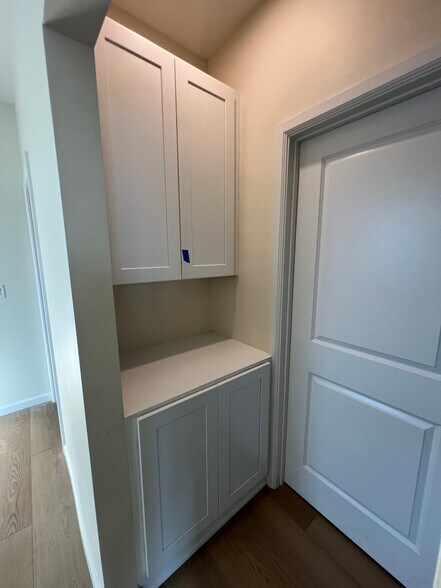 Building Photo - 4821 Monroe Ave