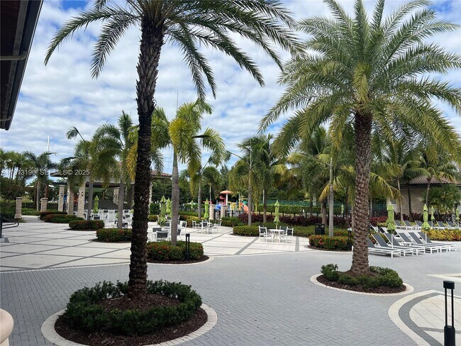 Building Photo - 7925 NW 104th Ave