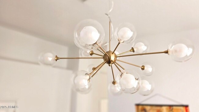 Building Photo - 843 W Locust Dr.