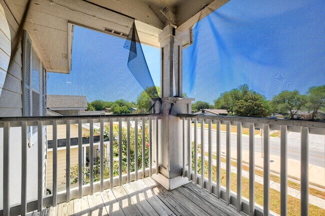 Building Photo - 5635 Midcrown Dr