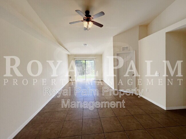 Building Photo - 111 SE 2nd Ave