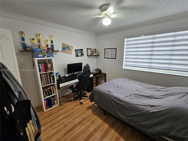 Building Photo - 5201 NW 112th Pl