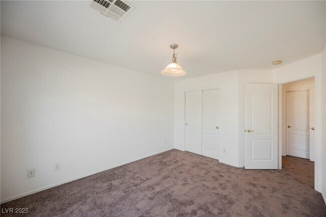 Building Photo - 4847 Double Down Dr