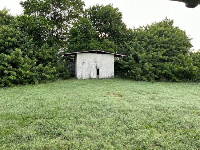 Building Photo - 284 17th St NE