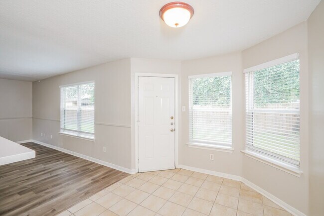 Building Photo - 12623 Tracewood Ln