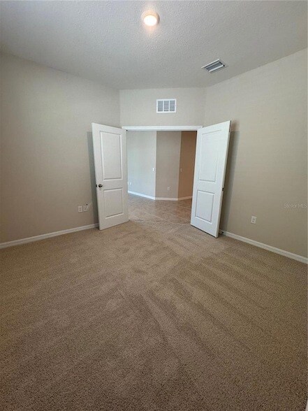 Building Photo - 5217 NW 43rd Ln Rd
