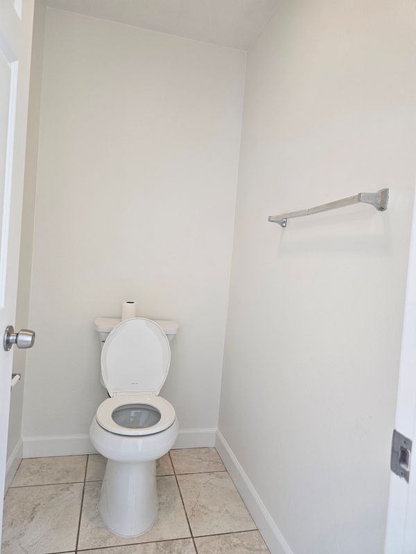 Building Photo - 2862 Echo Springs Dr