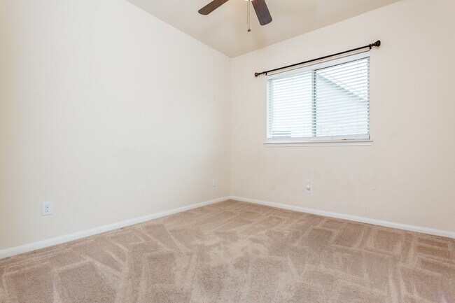 Building Photo - 5506 Stonefield Ct