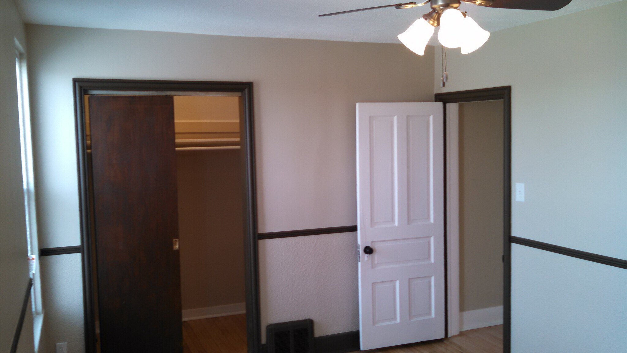 Building Photo - 2516 S Logan Ave