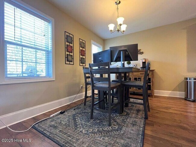 Building Photo - 225 Savannah Garden Dr