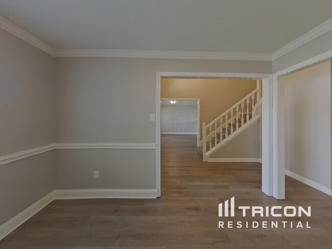 Building Photo - 7724 Grassland Dr