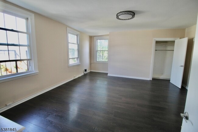Building Photo - 22 Rockland Terrace