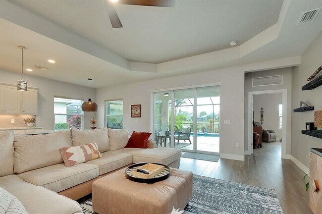 Building Photo - 12177 Stuart Dr