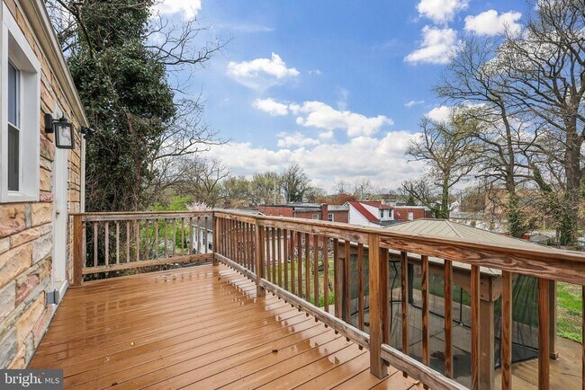 Building Photo - 1404 Beaver Heights Ln