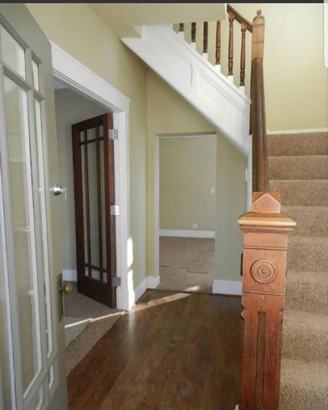 Building Photo - Amazing 3-Bedroom 1.5-Bath Home