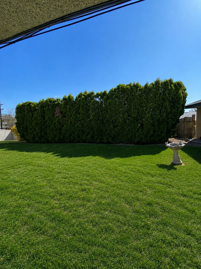 Building Photo - 119 N 66th
