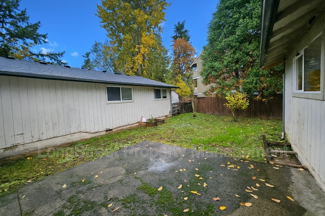 Building Photo - 17635 SW Blanton St