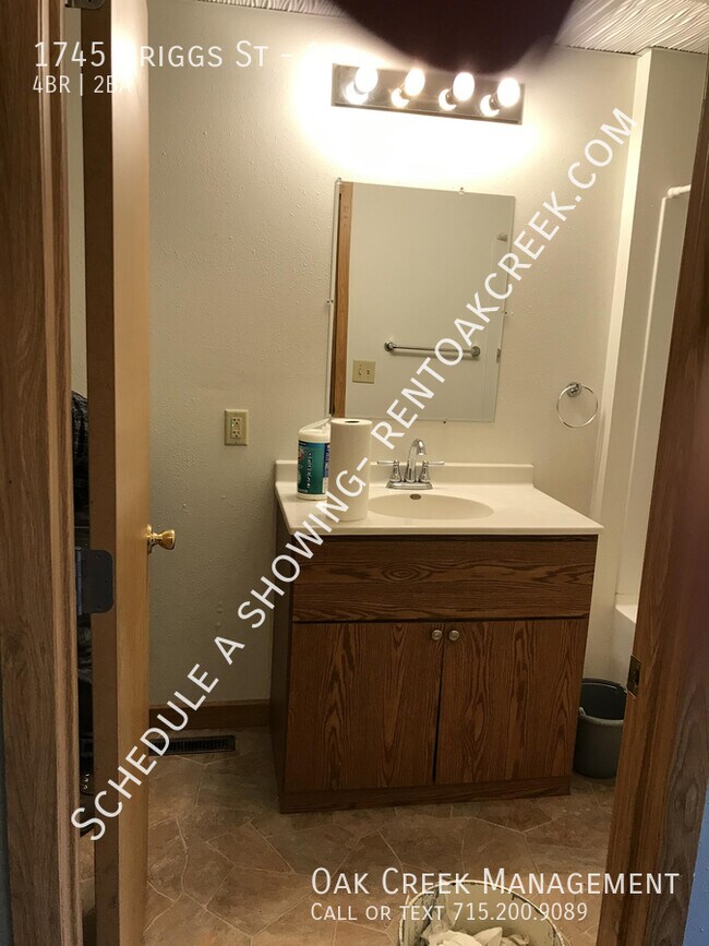 Building Photo - 1745 Briggs St