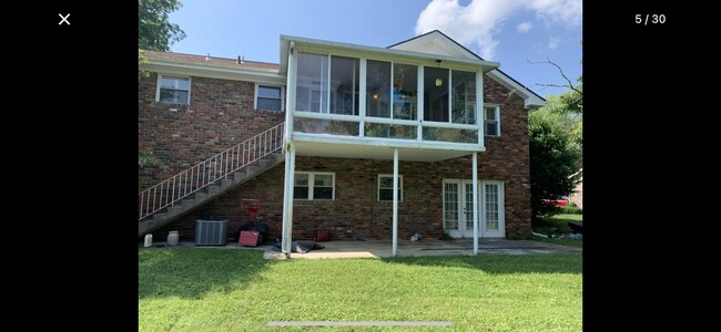 Building Photo - 9836 Bob Gray Rd