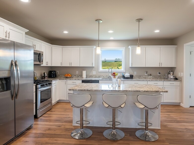Kitchen - 1907 Eggum Rd