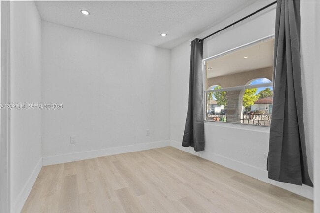 Building Photo - 171 W 13th St