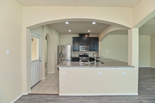 Building Photo - 14511 Roaring Fork Ln