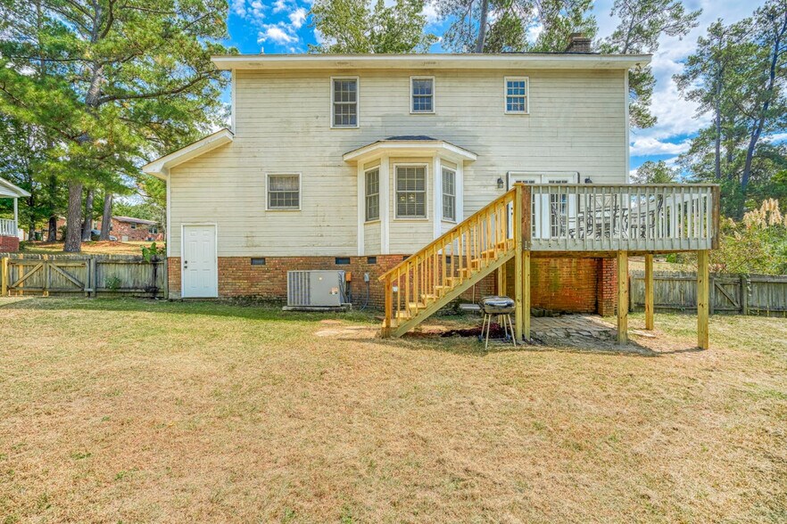 Building Photo - 2205 Cardington Dr
