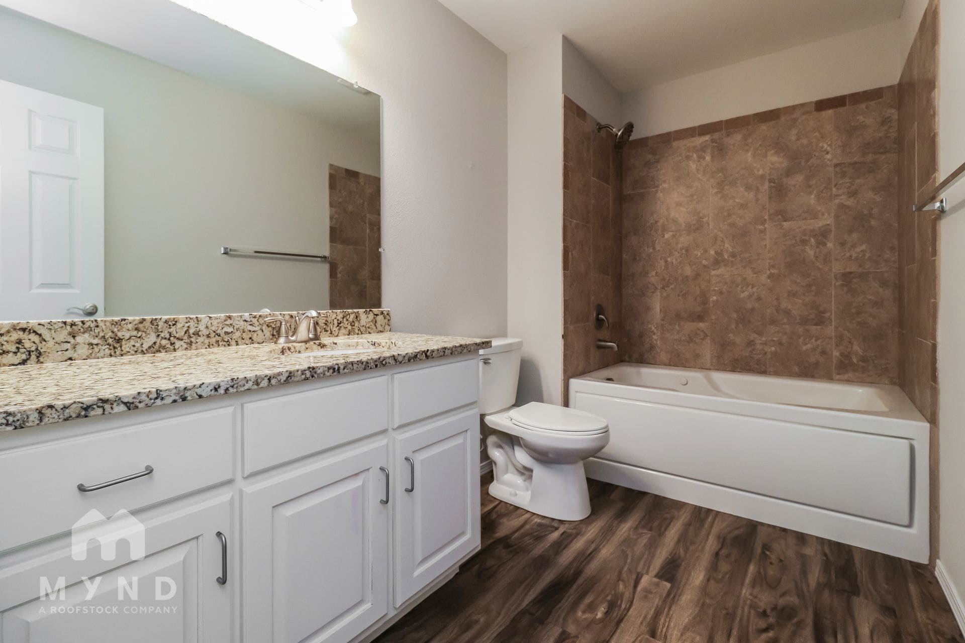 Building Photo - 2208 Ridge St