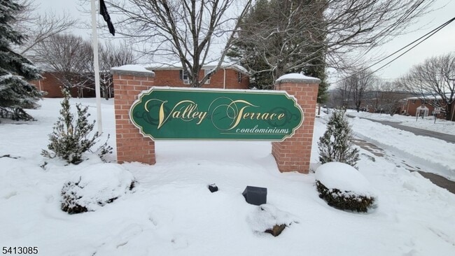 Building Photo - 43 Knox Terrace