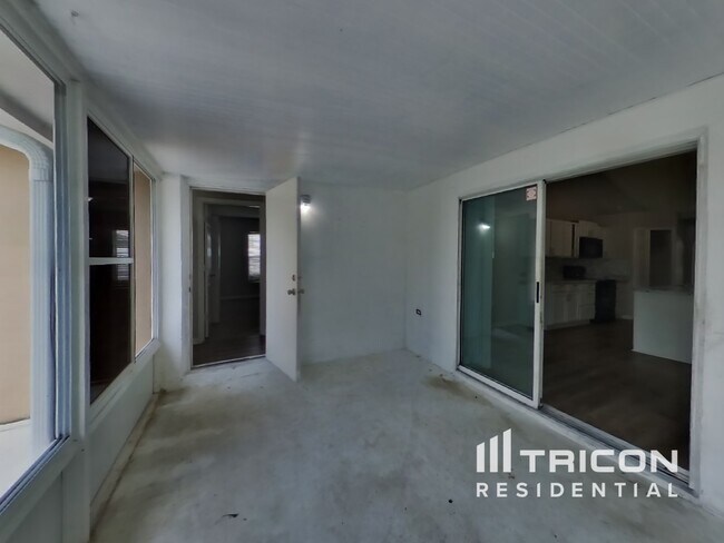 Building Photo - 2232 Nettlebrook St N