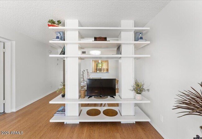 Building Photo - 5122 N 31st Way