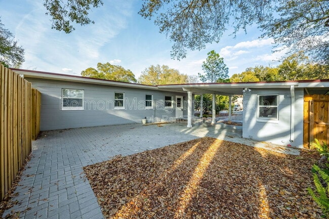 Building Photo - 2743 Sanbina St